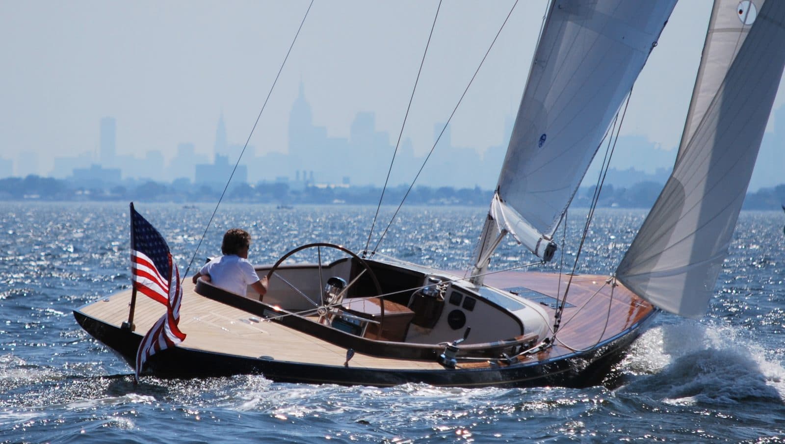 how to sail a yacht single handed